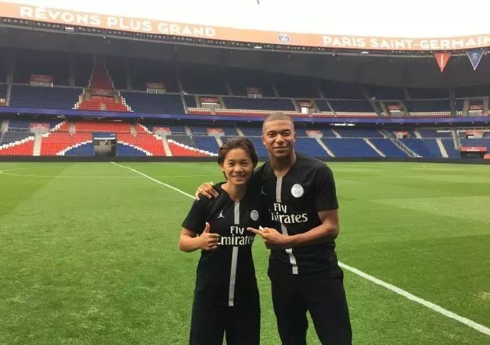  里昂女足四连冠创历史新纪录  