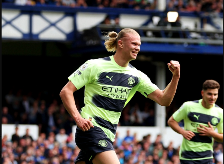  埃弗顿生死战逼平曼城拿关键分  