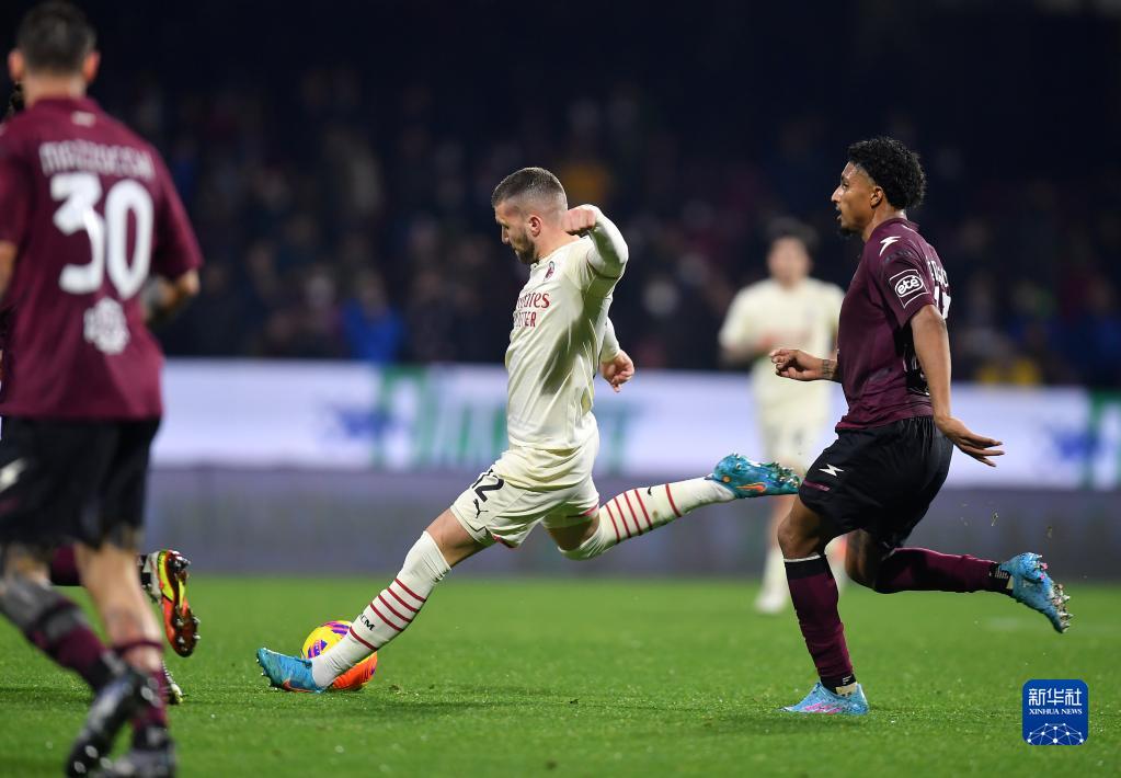  那不勒斯主场碾压萨勒尼塔纳，加西亚首秀开门红